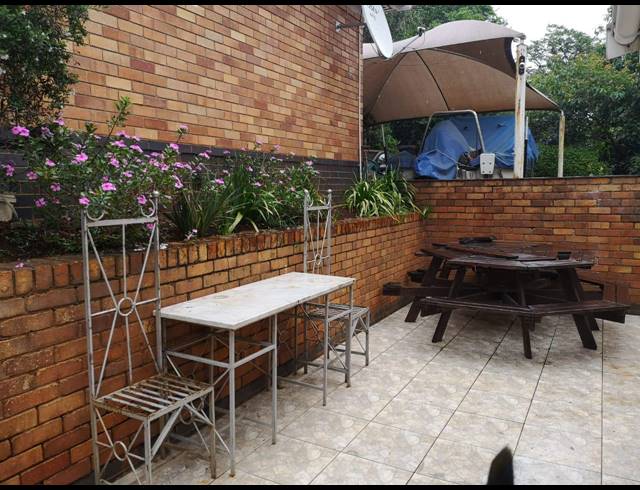 3 BEDROOM HOUSE TO LET IN CLARENDON